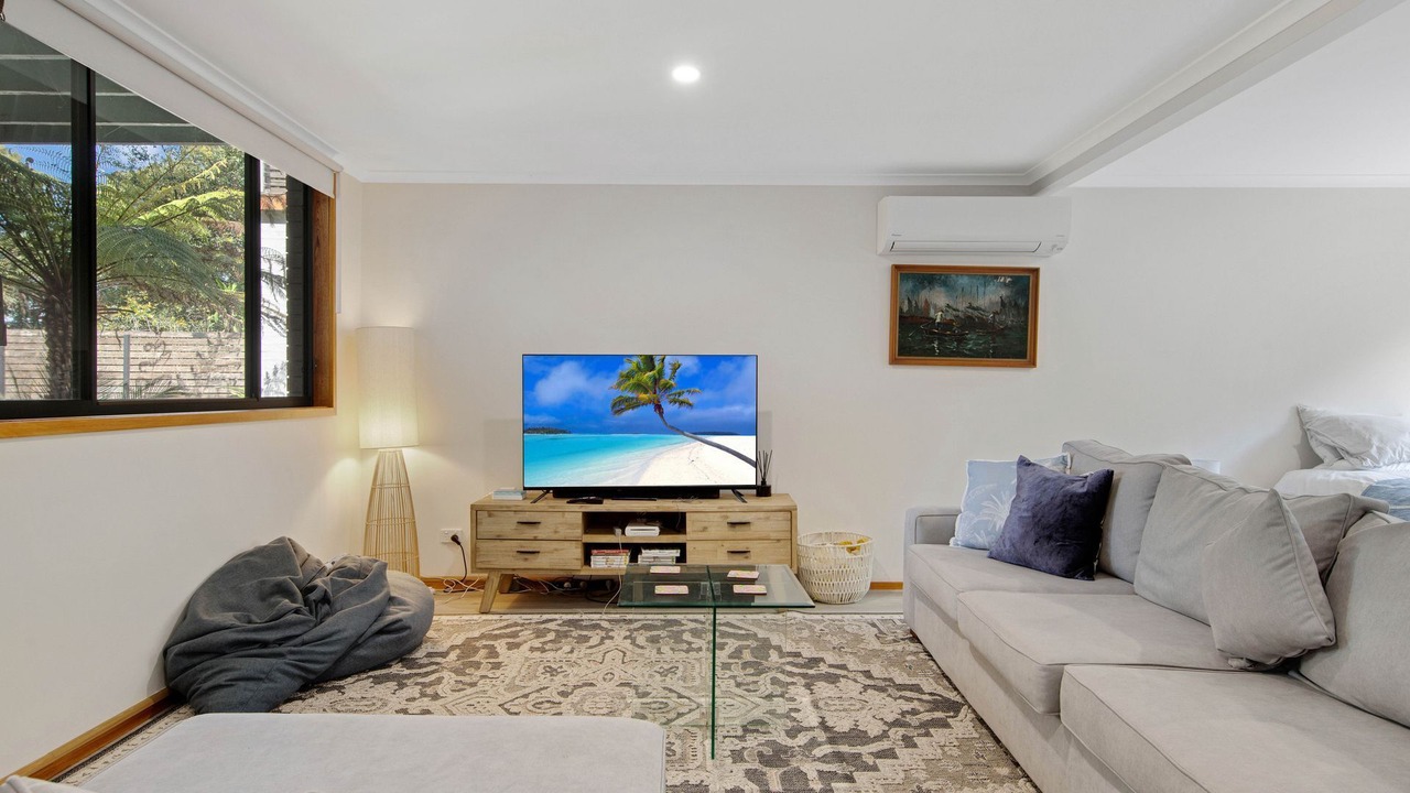 Photo of Livingroom in Long Beach