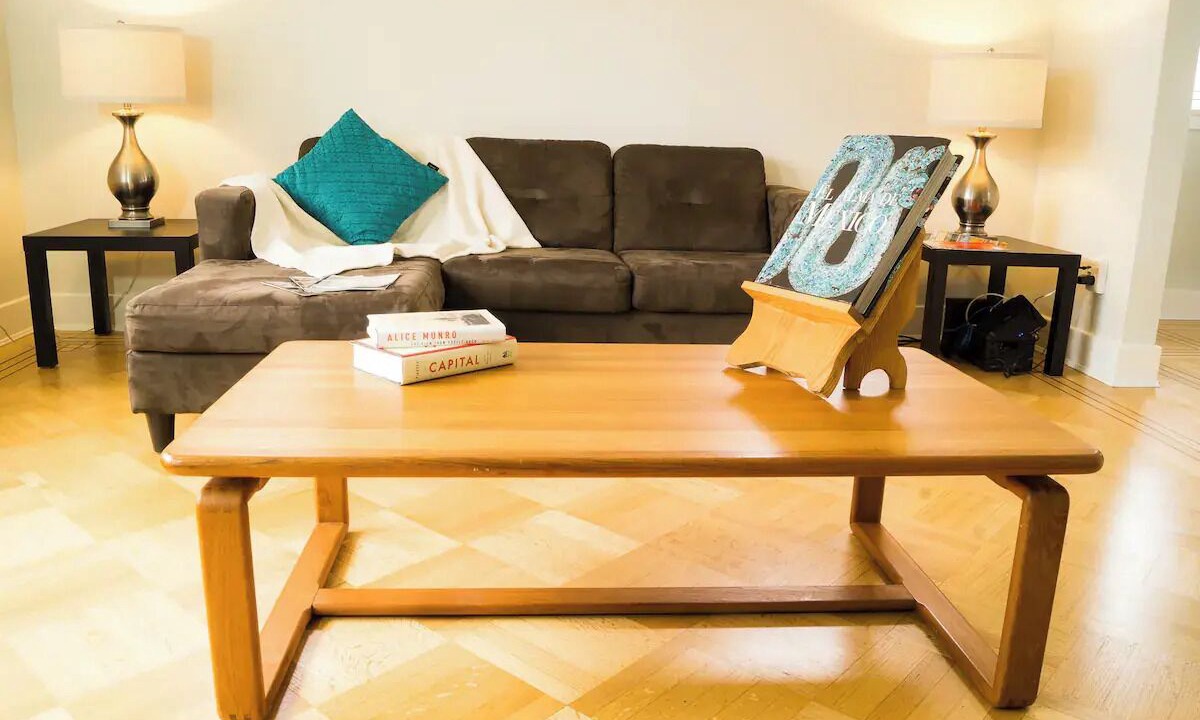 Photo of Livingroom in Kensington-Cedar Cottage