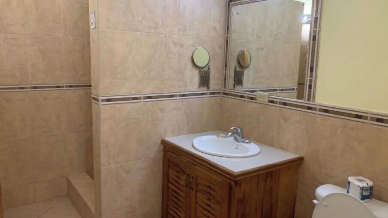Photo of Bathroom in Lambeau