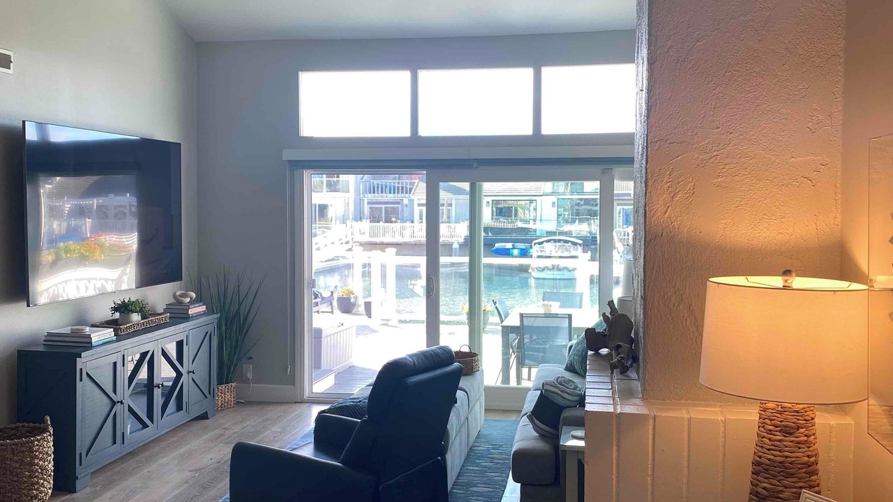 Photo of Livingroom in Channel Islands