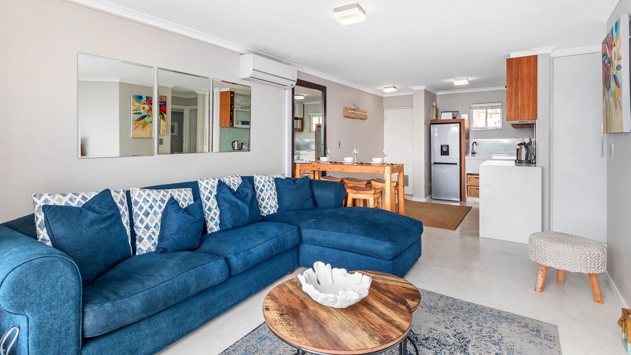 Photo of Livingroom in Lagoon Beach