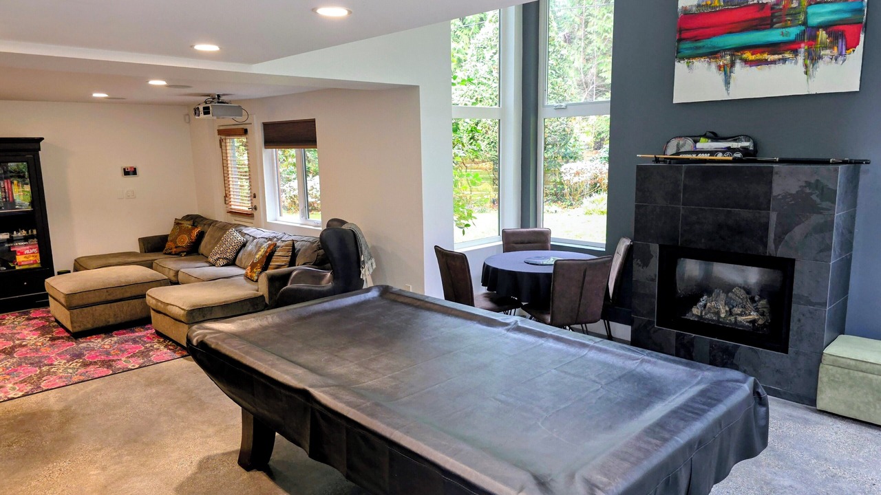 Photo of Livingroom in West Vancouver