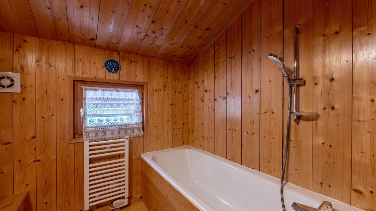 Photo of Bathroom in Crest-Voland