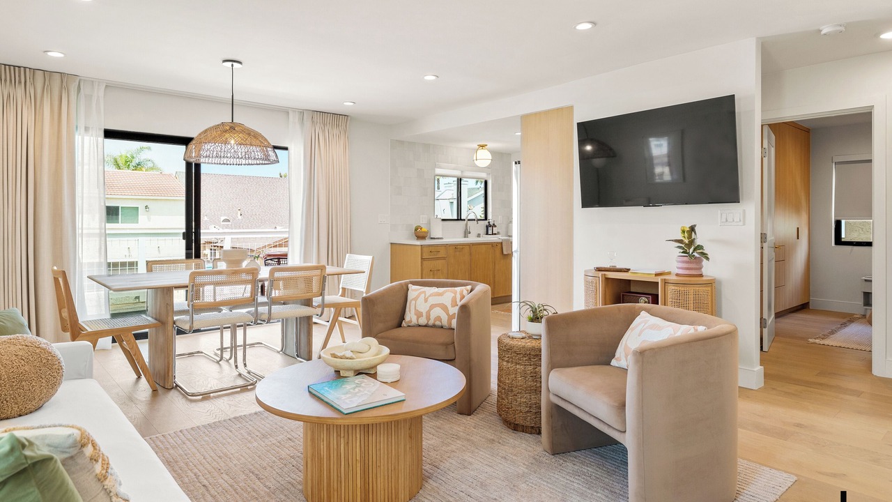 Photo of Livingroom in Oxnard Shores