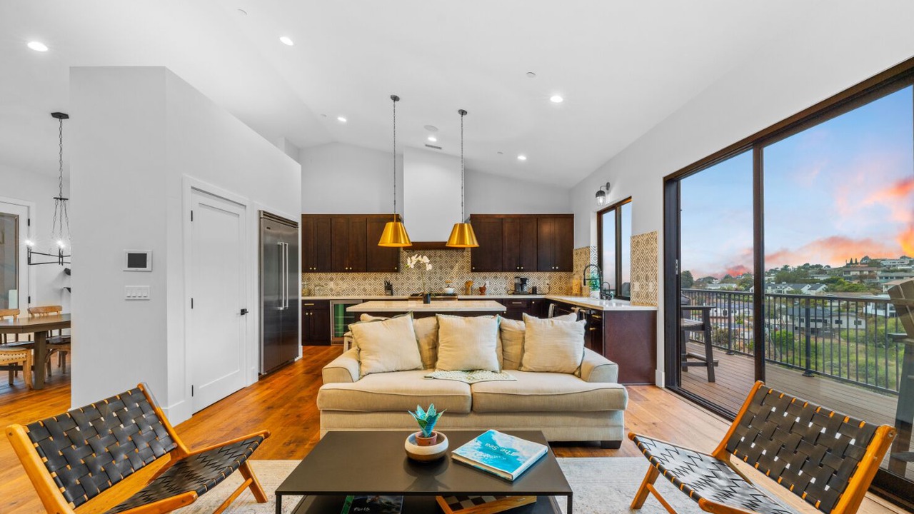 Photo of Livingroom in Ventura