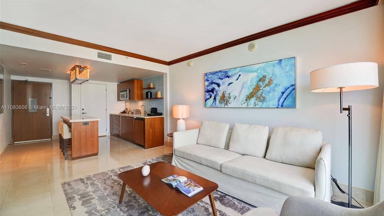 Photo of Livingroom in North Beach