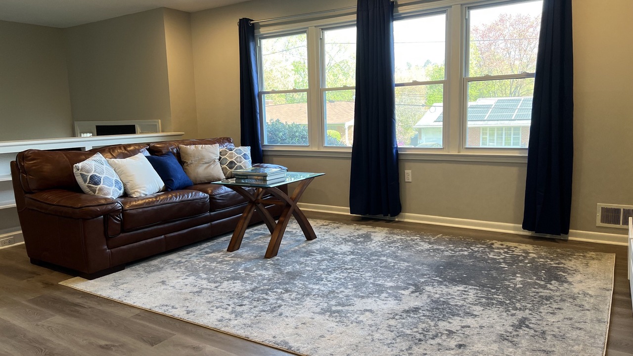 Photo of Livingroom in Lanham