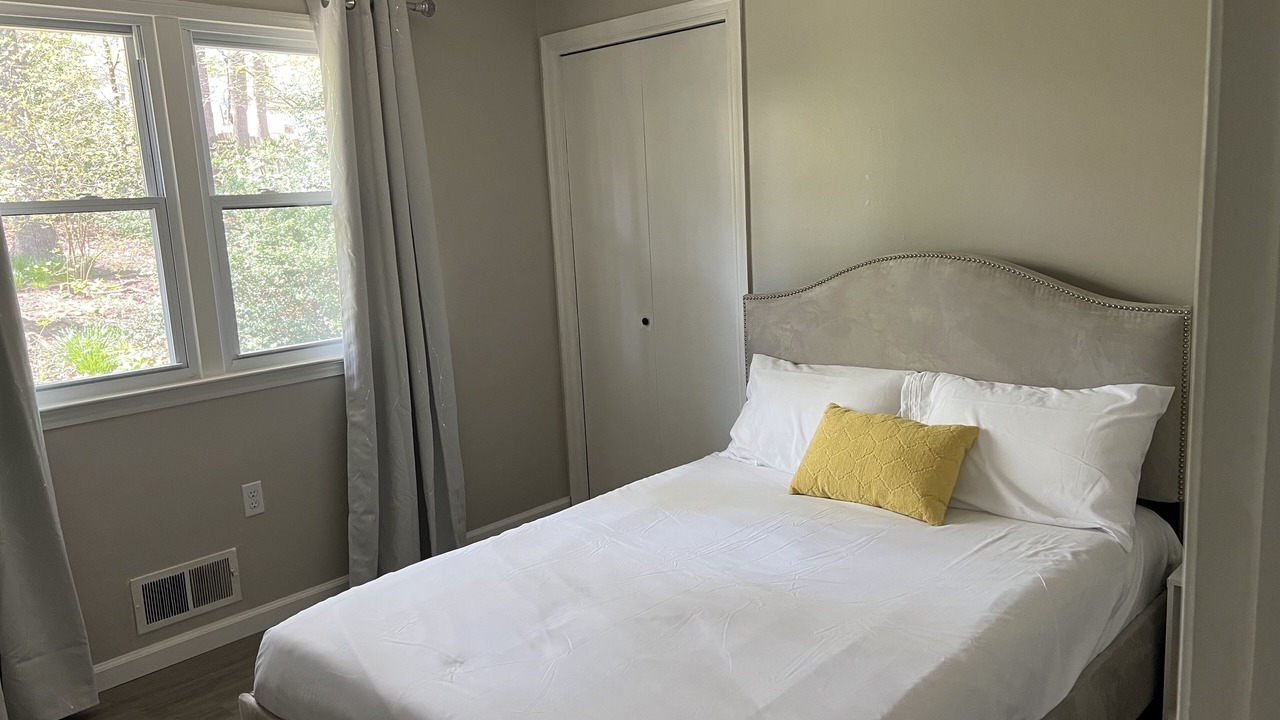 Photo of Bedroom in Lanham