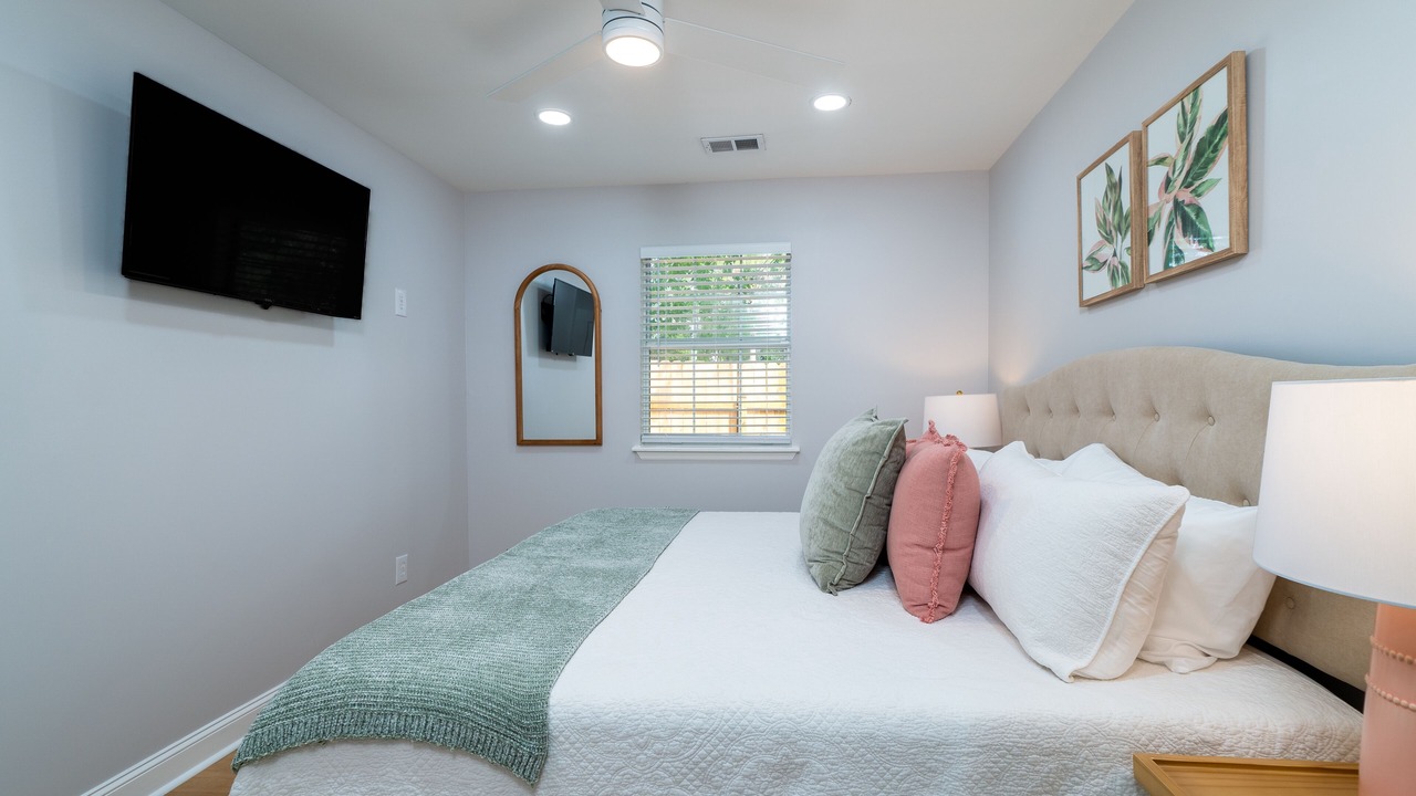 Photo of Bedroom in Westside