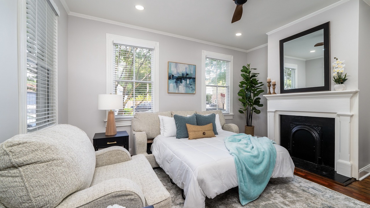 Photo of Bedroom in Westside