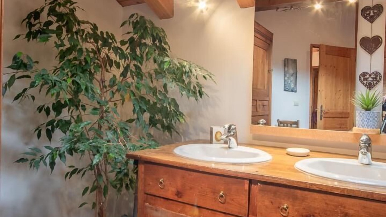 Photo of Bathroom in Hauteluce