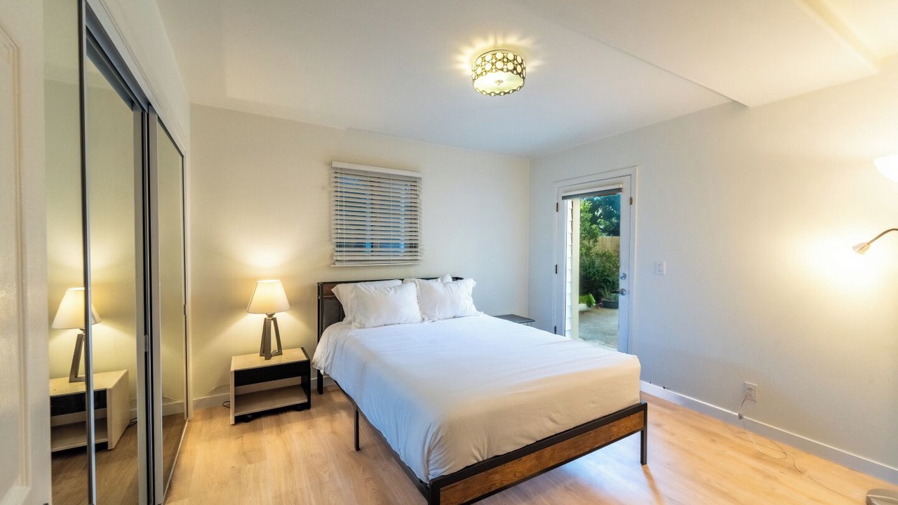 Photo of Bedroom in Pierpont Bay