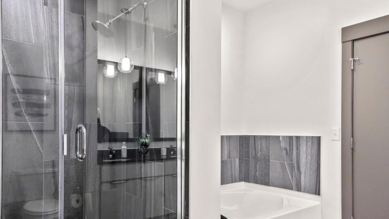 Photo of Bathroom in Second Ward