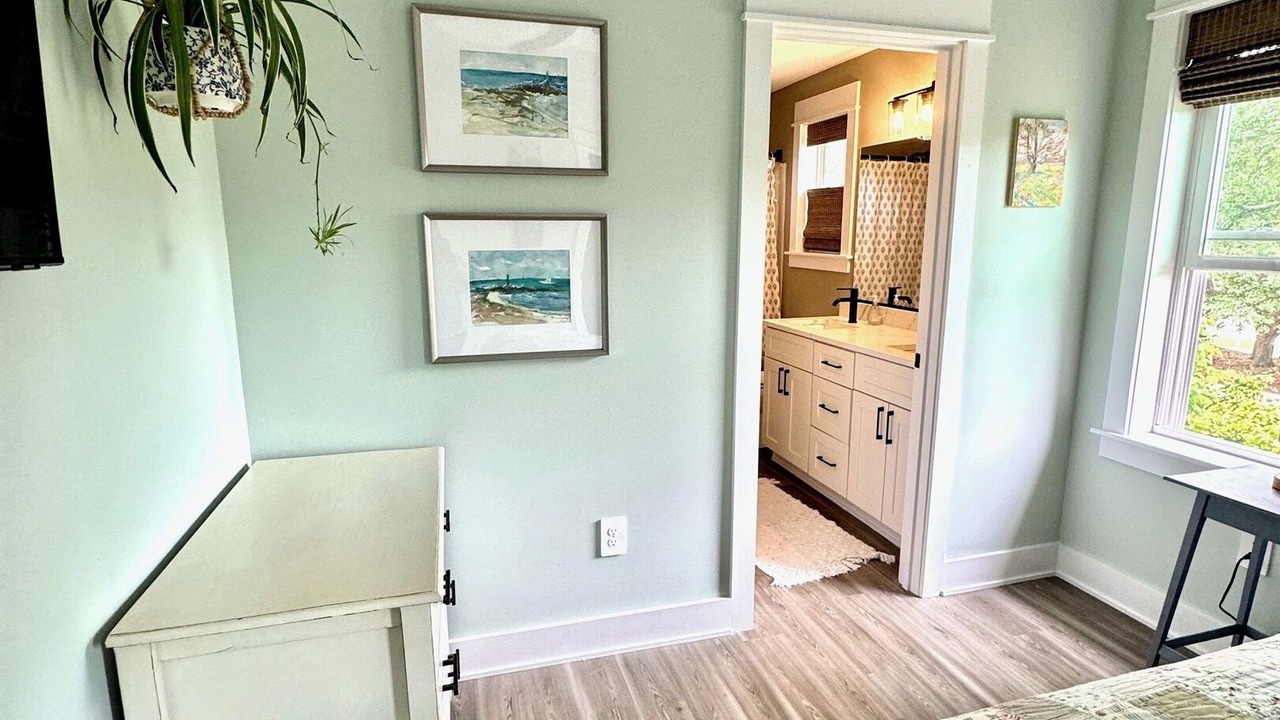 Photo of Bedroom in Corolla Light