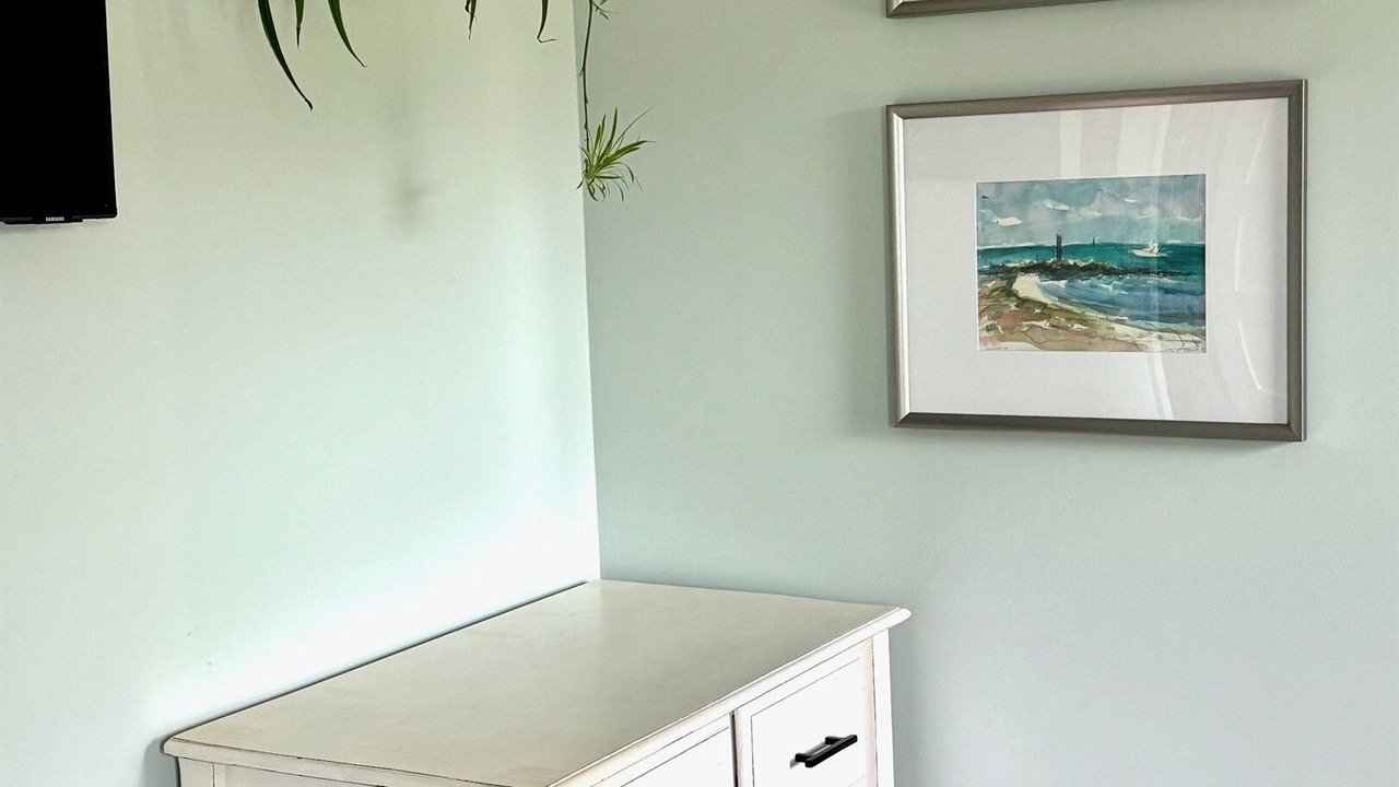 Photo of Bedroom in Corolla Light