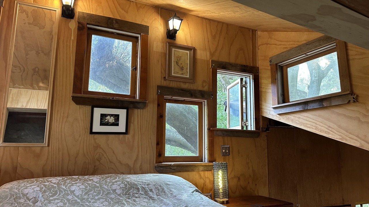 Photo of Bedroom in Topanga