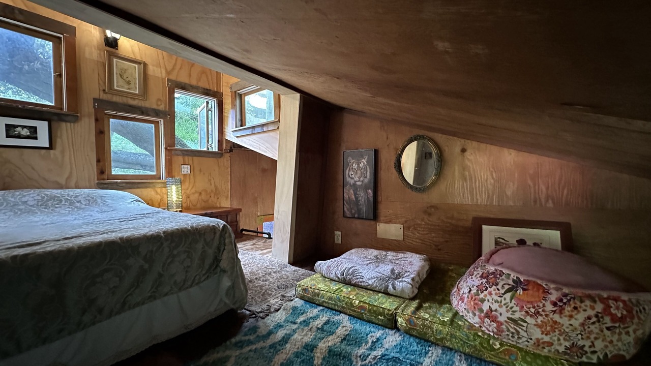 Photo of Bedroom in Topanga