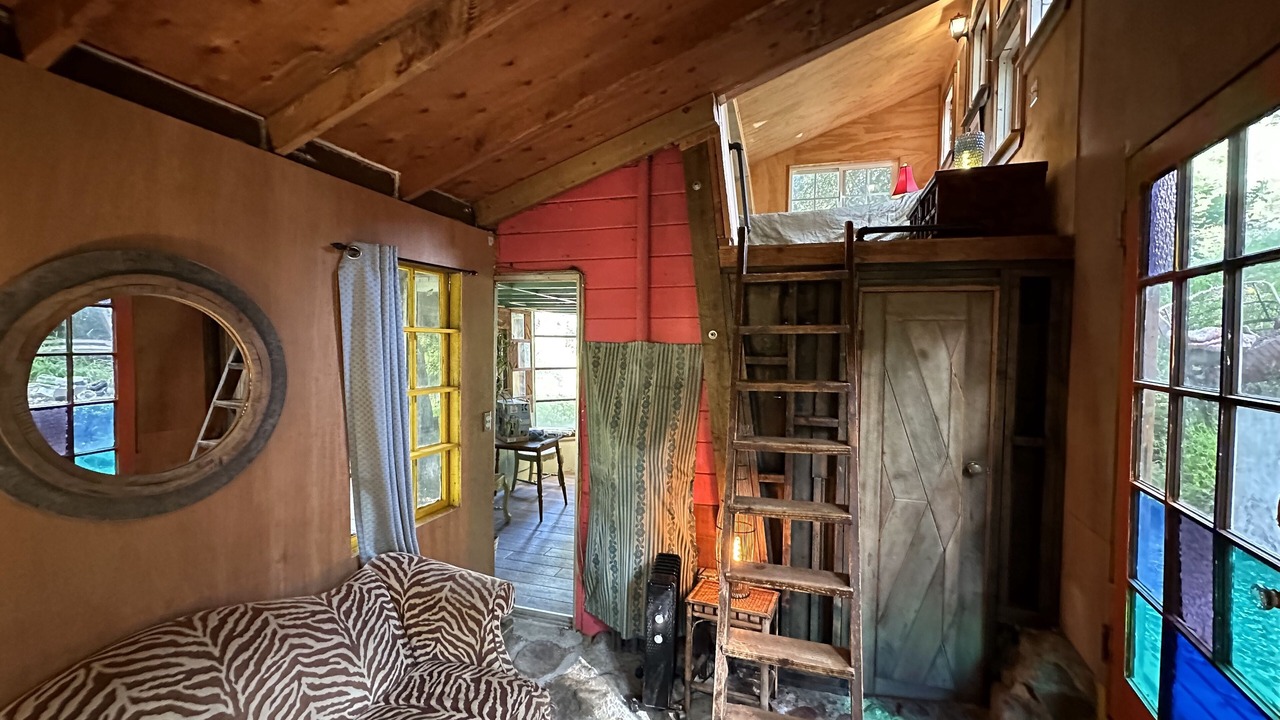 Photo of Livingroom in Topanga
