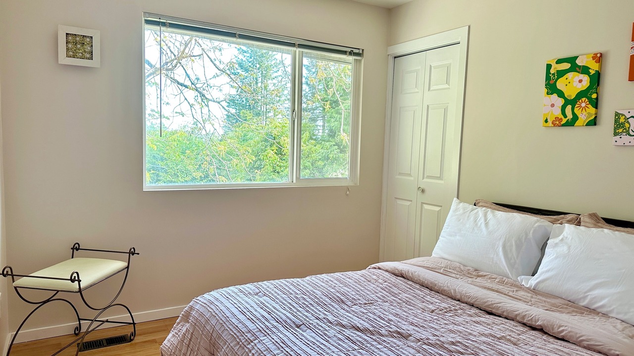 Photo of Bedroom in Canyon Heights
