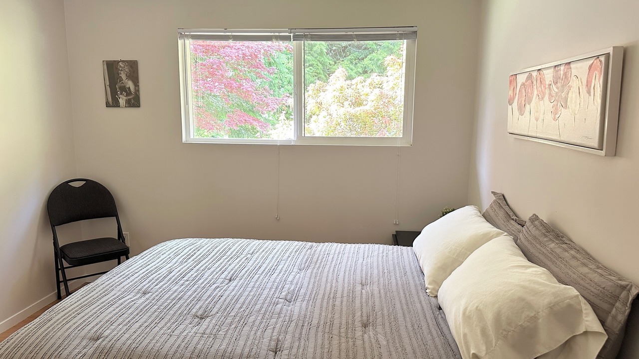 Photo of Bedroom in Canyon Heights