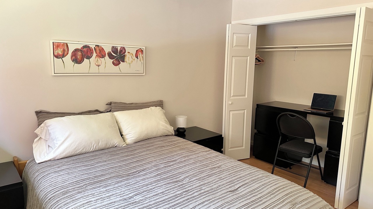 Photo of Bedroom in Canyon Heights
