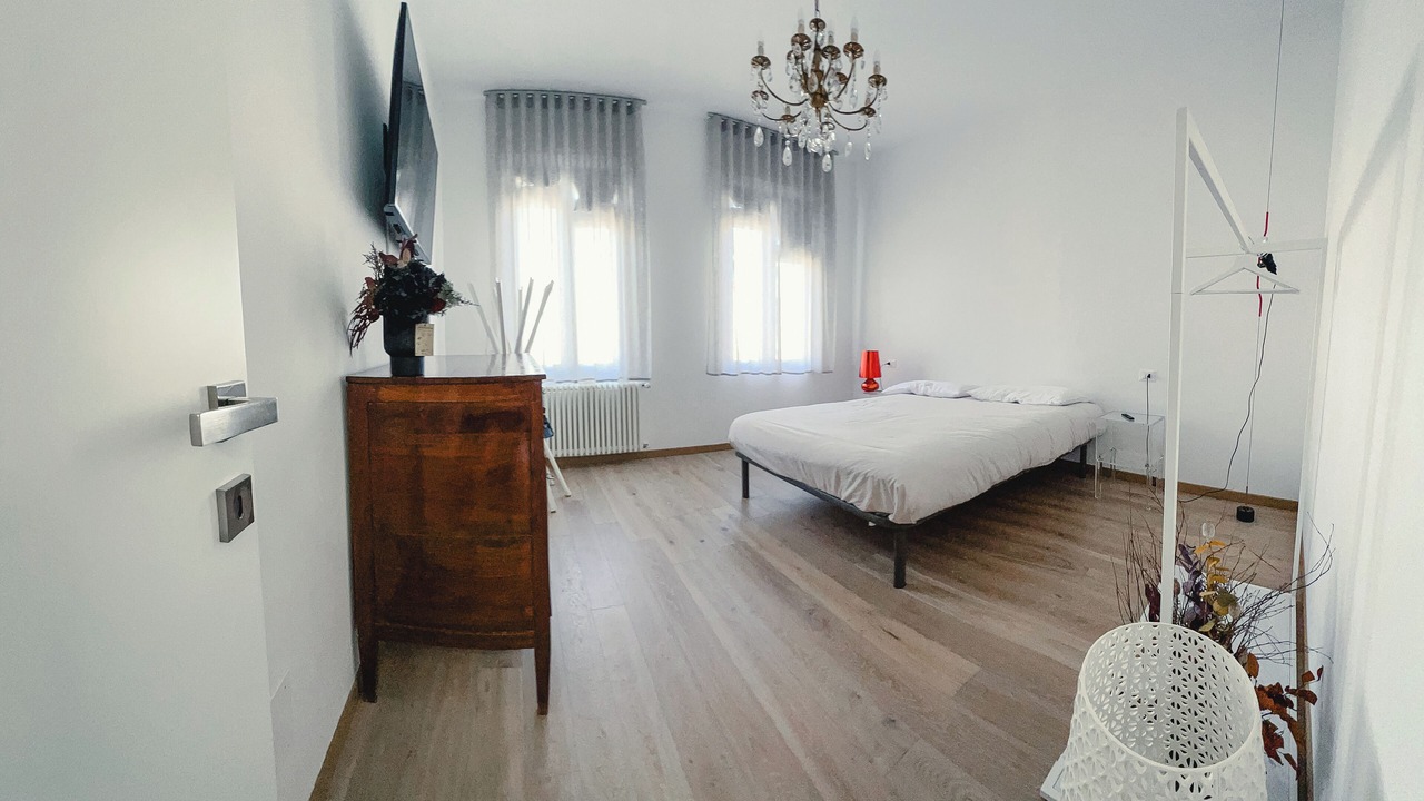 Photo of Bedroom in Ferrara Historic Centre
