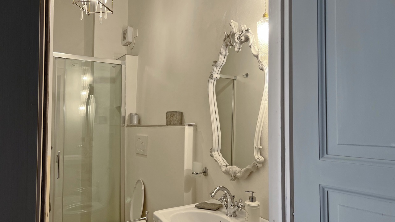 Photo of Bathroom in Parma City Centre