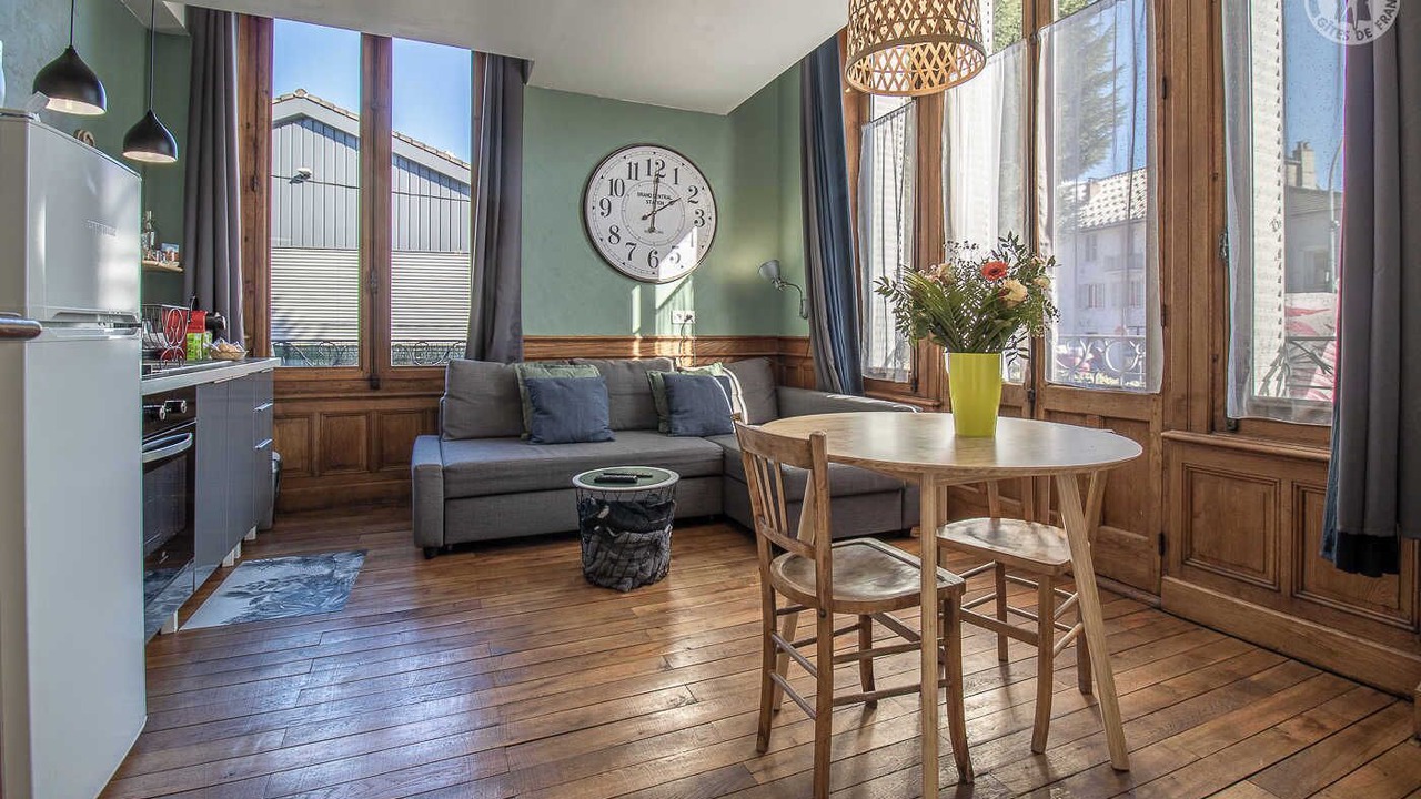 Photo of Livingroom in Albertville