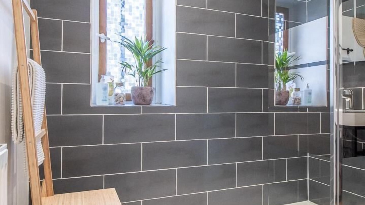 Photo of Bathroom in Albertville