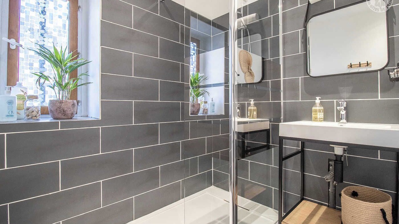 Photo of Bathroom in Albertville