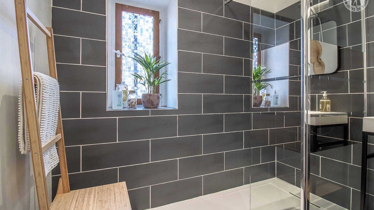 Photo of Bathroom in Albertville