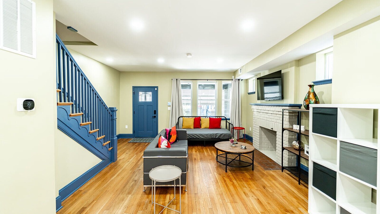 Photo of Livingroom in Fairlawn