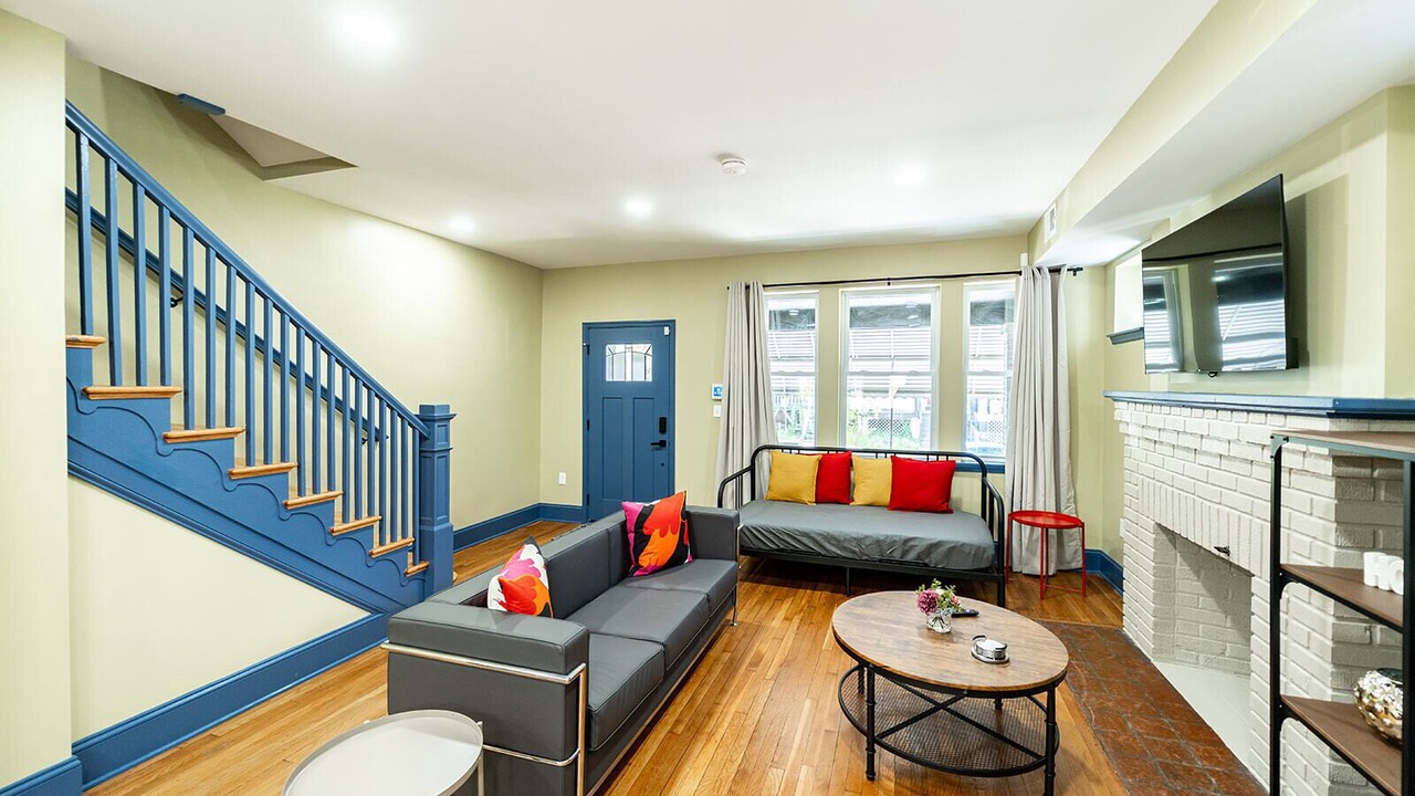 Photo of Livingroom in Fairlawn