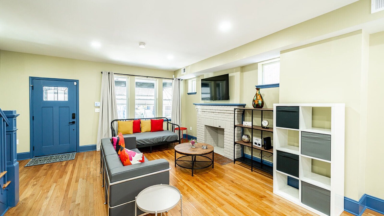 Photo of Livingroom in Fairlawn