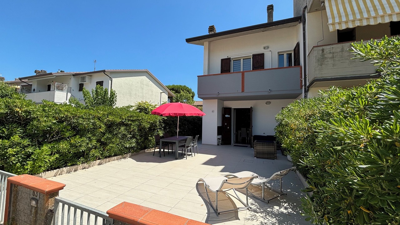 Photo of Patio Balcony in Castiglione di Cervia