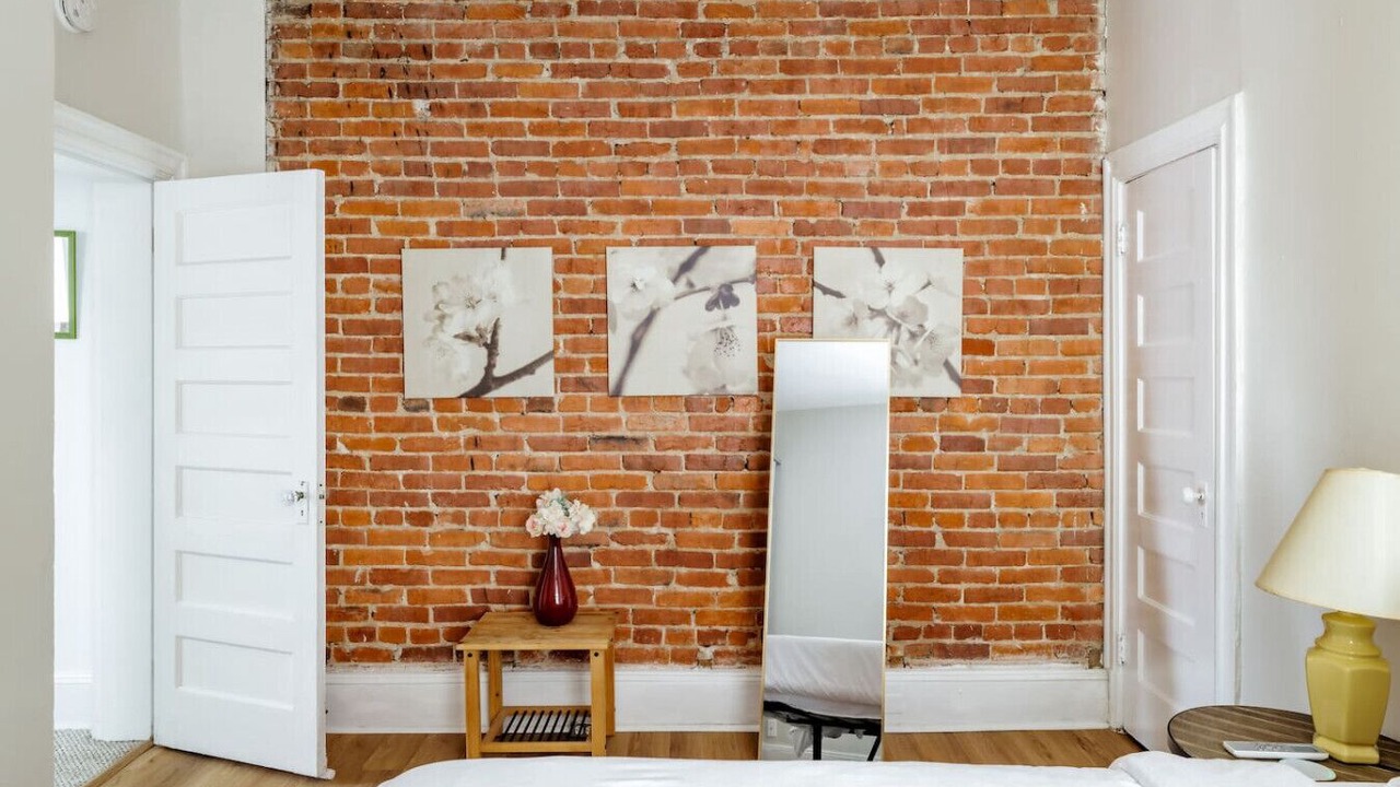 Photo of Bedroom in Adams Morgan