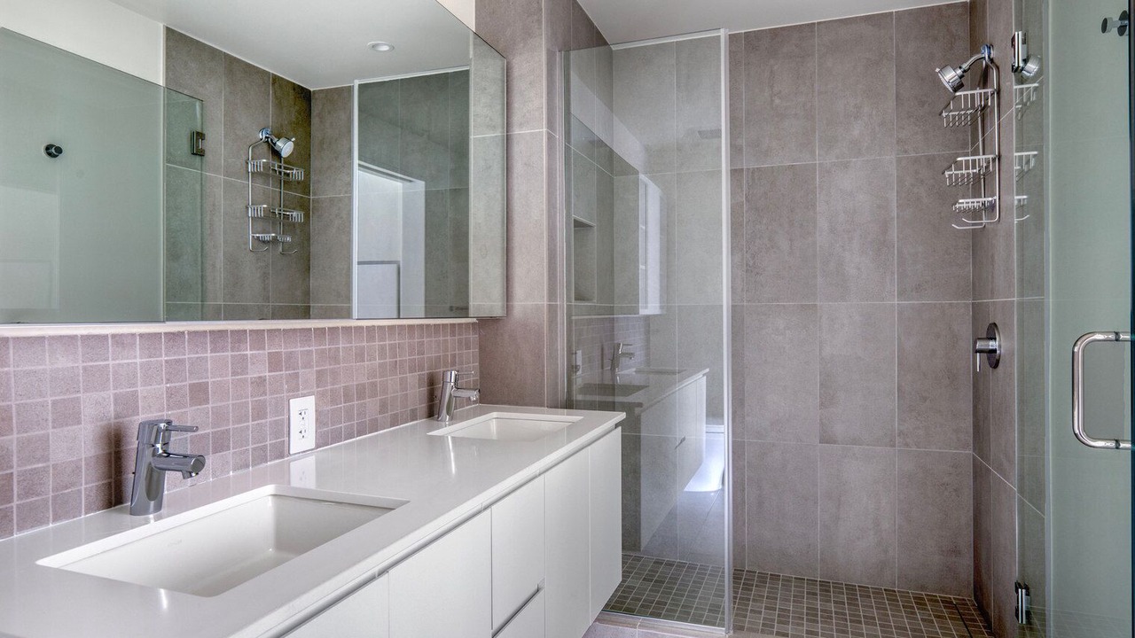 Photo of Bathroom in Gallaudet