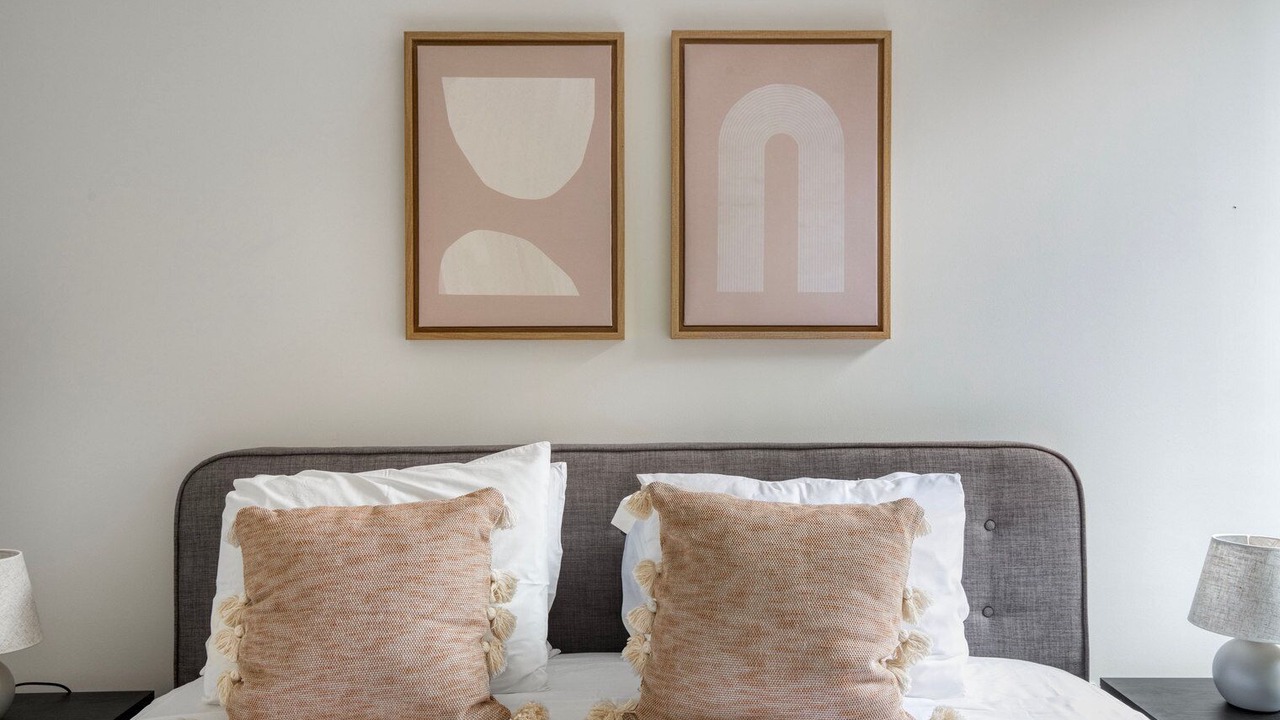 Photo of Bedroom in Gallaudet