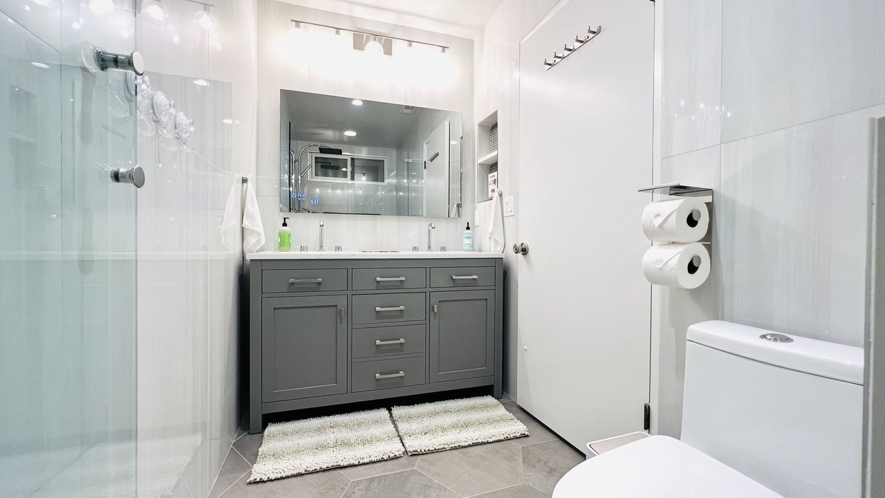 Photo of Bathroom in Ventura
