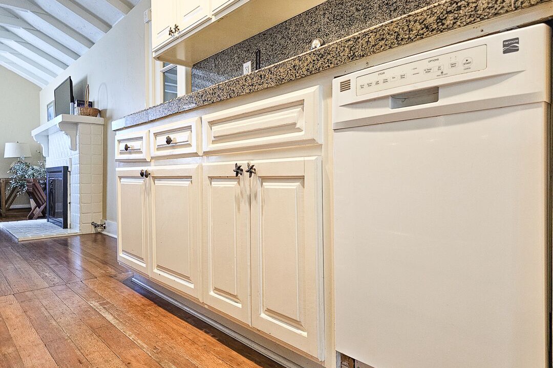 Photo of Kitchen in Laguna Beach