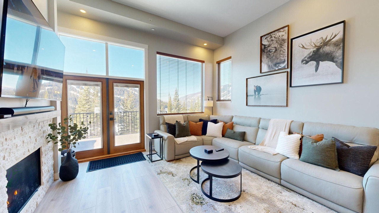 Photo of Livingroom in Sun Peaks
