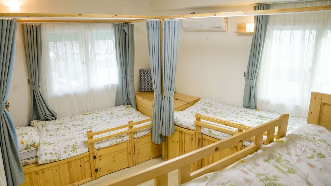 Photo of Bedroom in Seongbuk-dong
