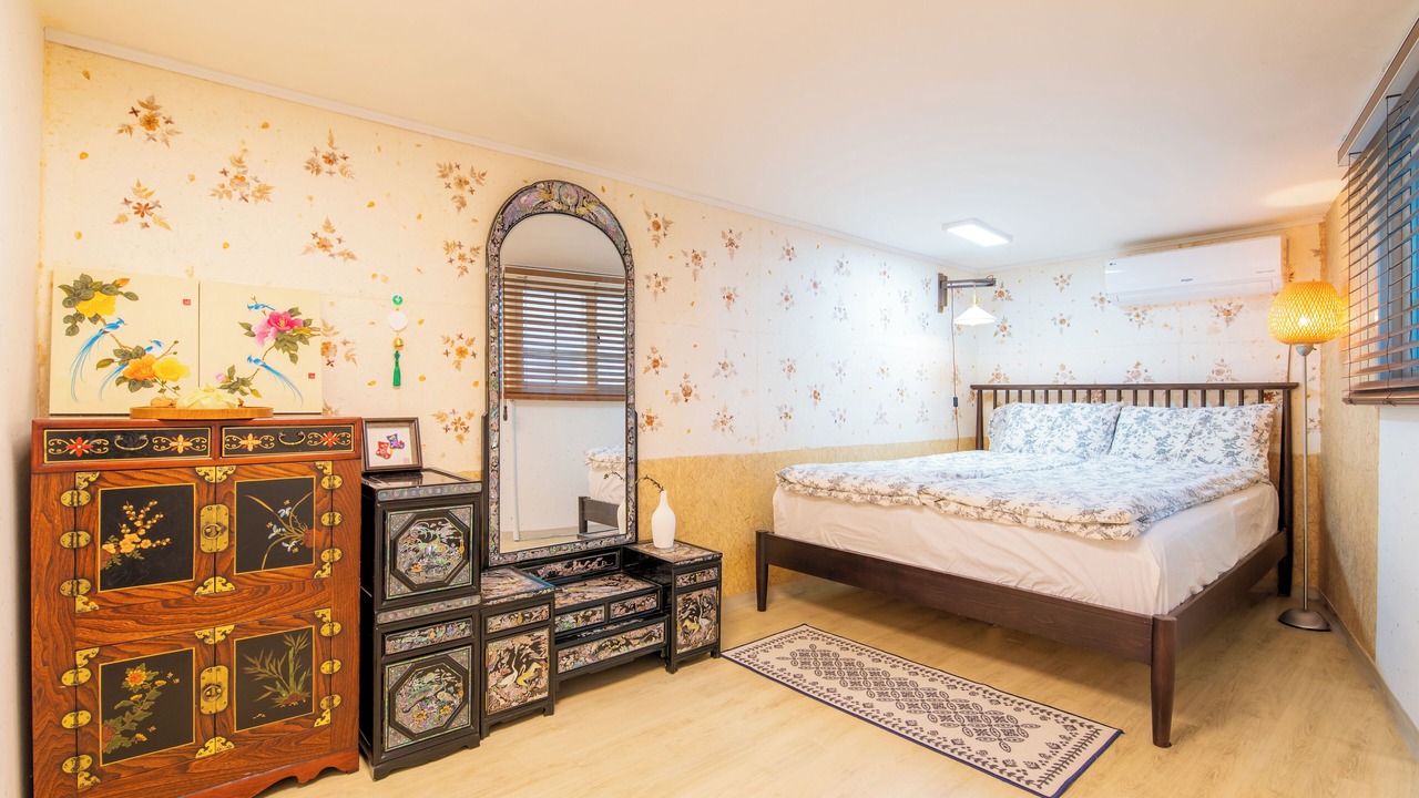 Photo of Bedroom in Seongbuk-dong