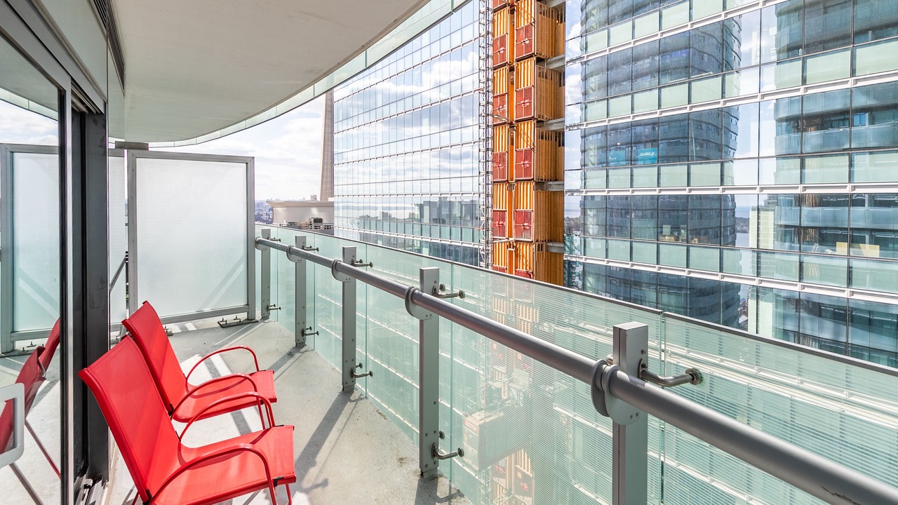 Photo of Patio Balcony in Toronto Entertainment District