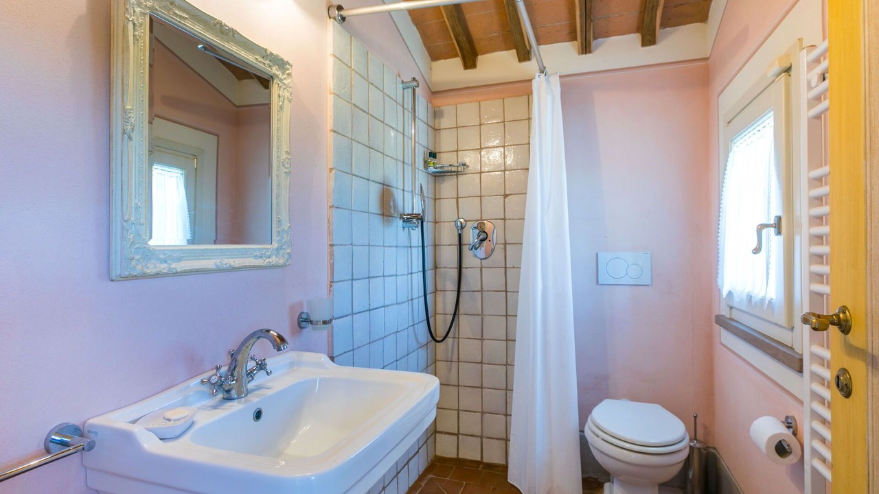 Photo of Bathroom in Bibbona