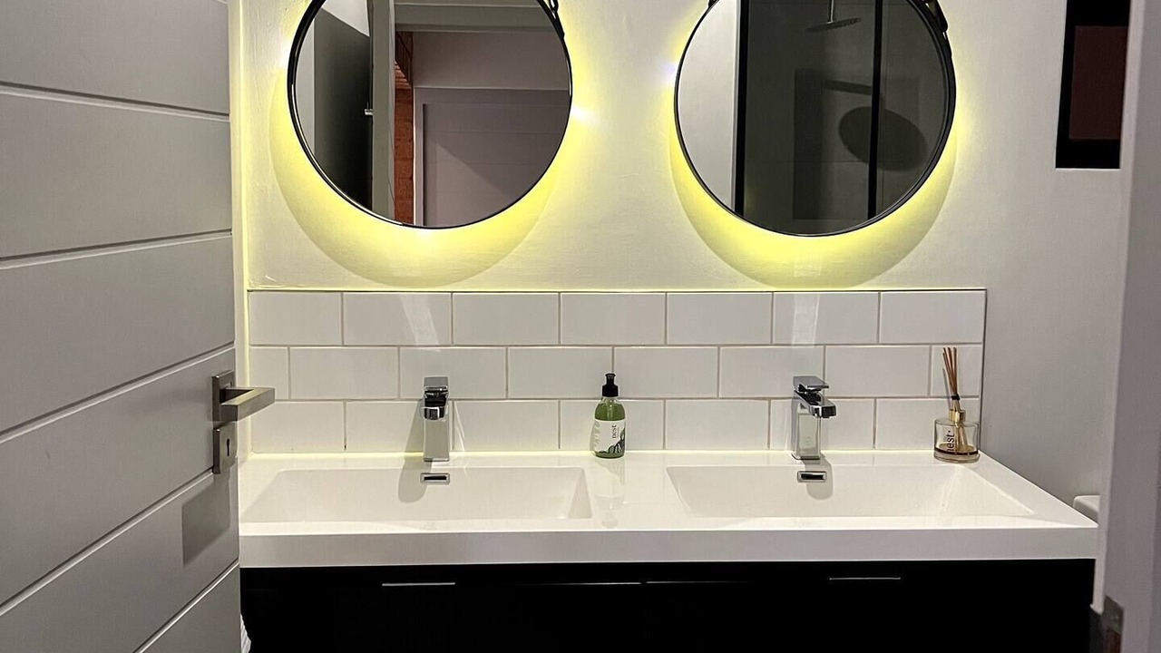 Photo of Bathroom in Greater Johannesburg Metropolitan Area