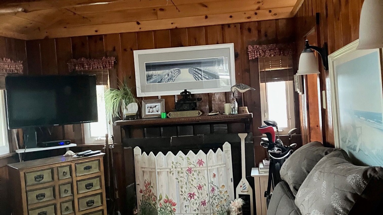 Photo of Livingroom in Misquamicut