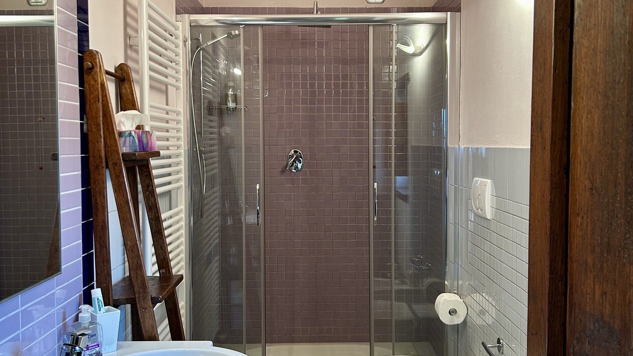 Photo of Bathroom in Poppi