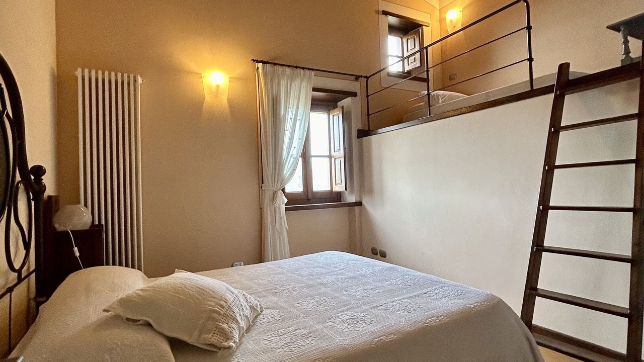 Photo of Bedroom in Poppi