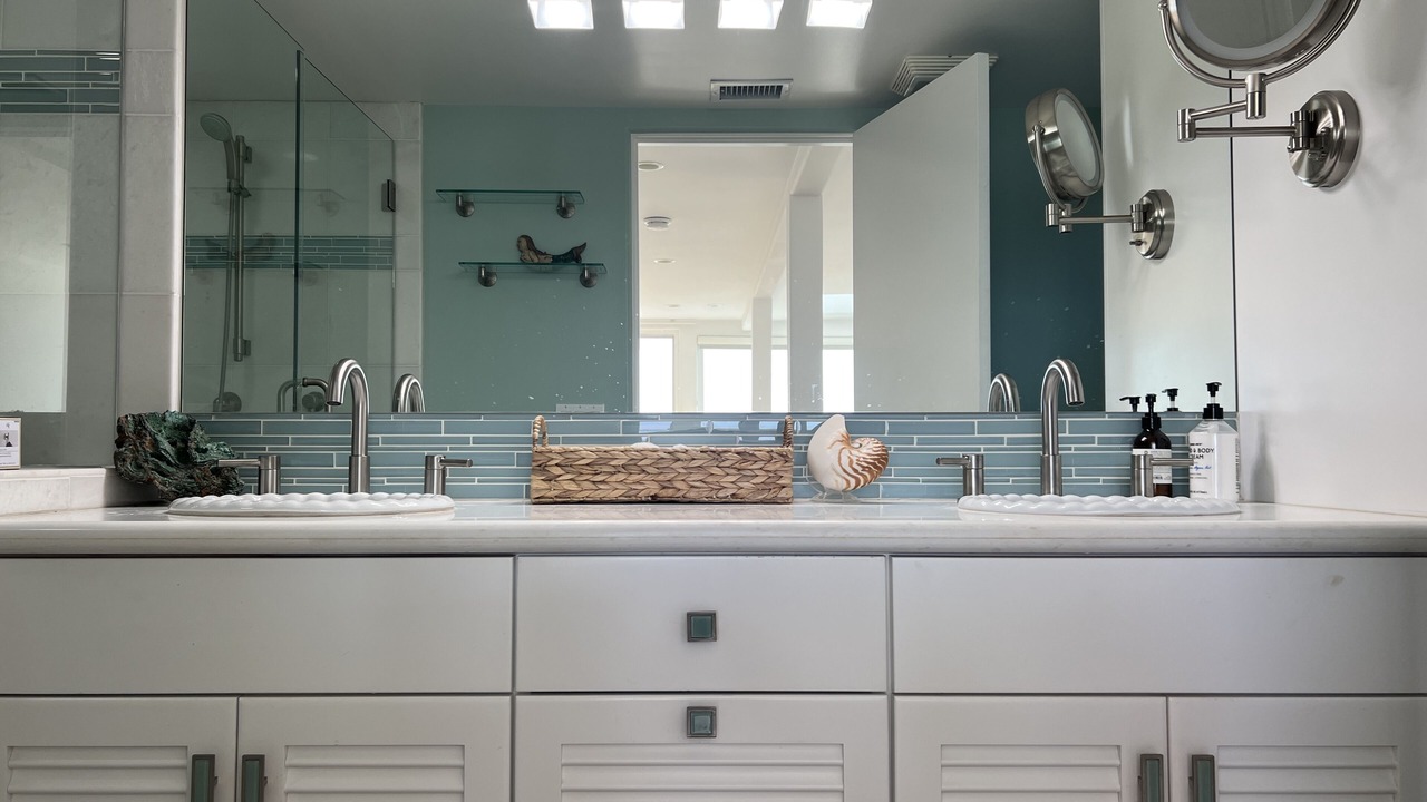 Photo of Bathroom in Hollywood Beach
